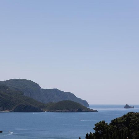 Paleokastritsa Red Gate Flat Apartment ภายนอก รูปภาพ